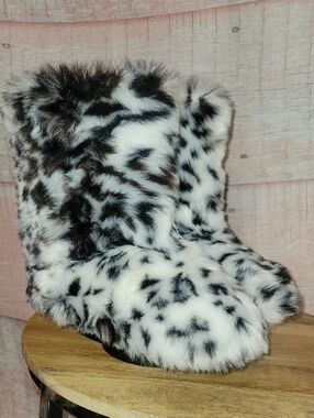 Snow Leopard Fluffy Snow Boots
